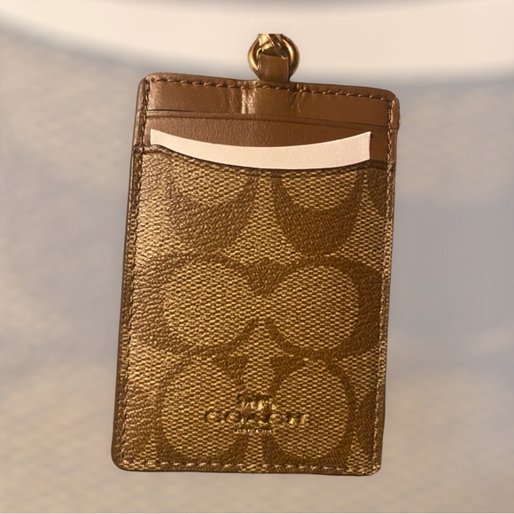 ๐ COACH Lanyard NEW ๐ - Picture 3 of 4